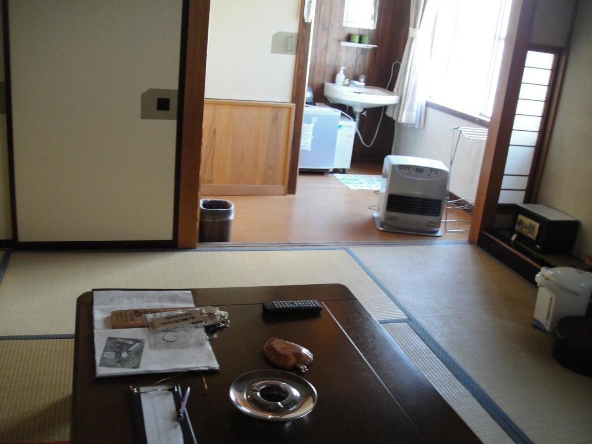 Ikariya Ryokan Yamanouchi  Δωμάτιο φωτογραφία